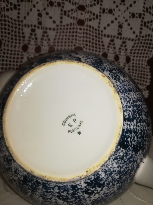 Bule de porcelana Coimbra S. P. Portugal