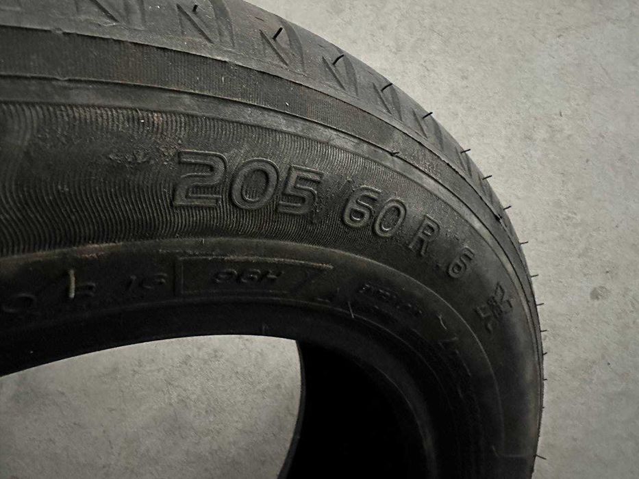 Шина літня / резина летняя R 16 205 60 Мішлен  Michelin