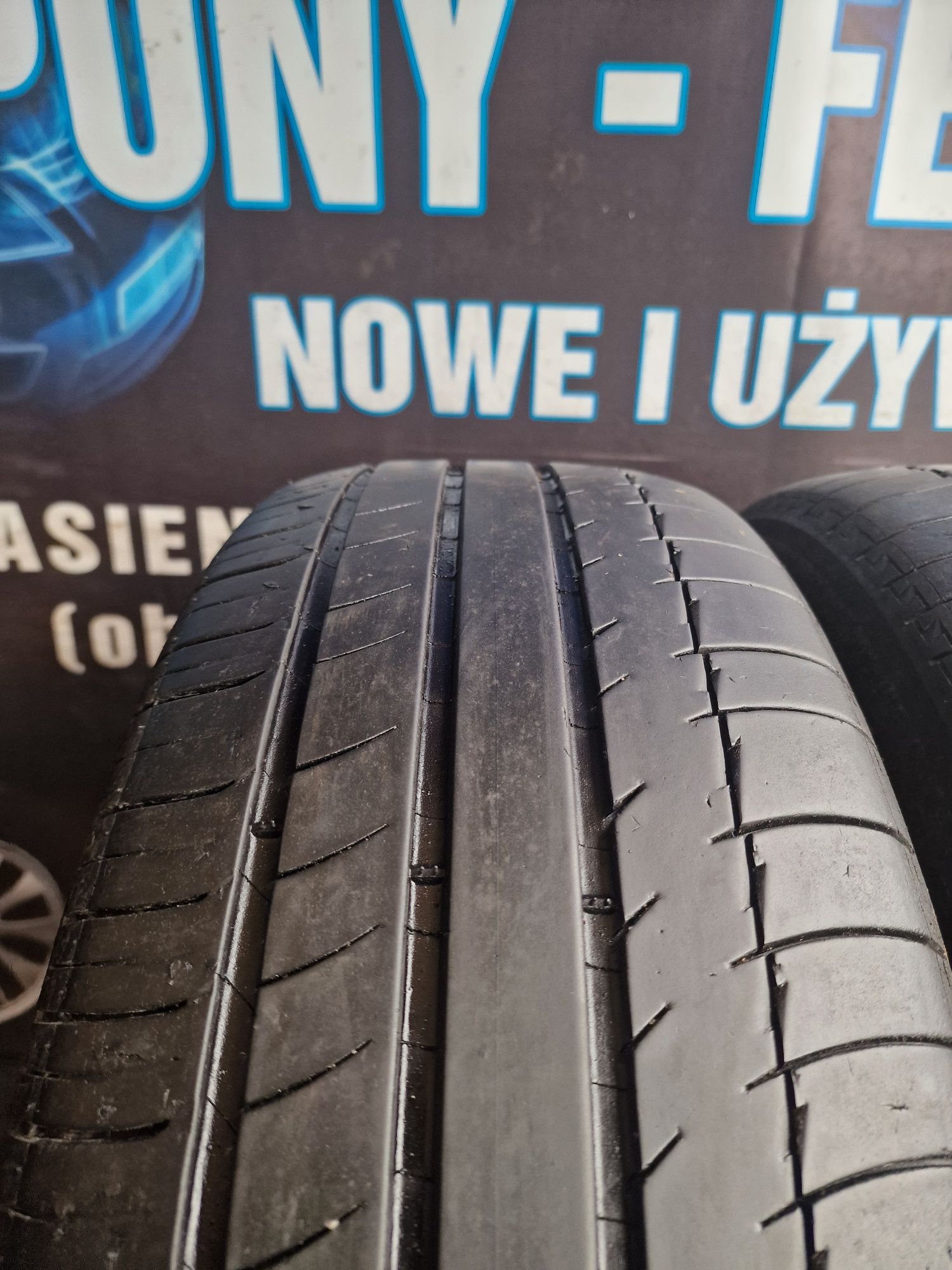 Opony letnie 225/60/18 Michelin Para 6.3mm