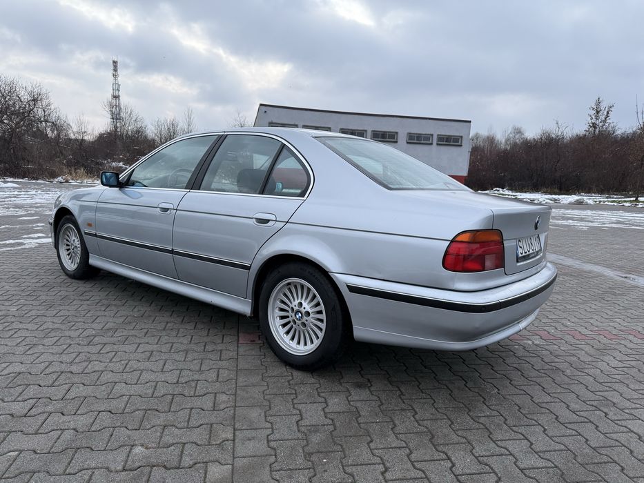 Kultowe Bmw E39 520i ,bdb stan na swoje lata