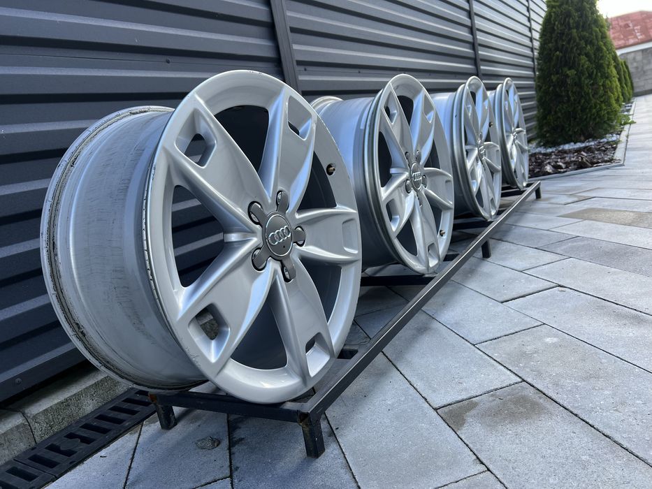 Диски Оригінал 17R 5x112 7.5J ET56 DIA57.1 Audi A3 Skoda Seat