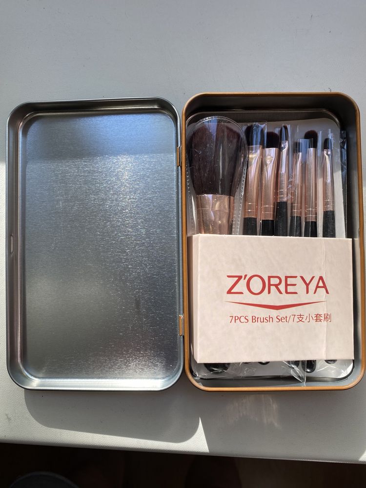 Кисти, кисточки набор для макияжа Zoreya новый