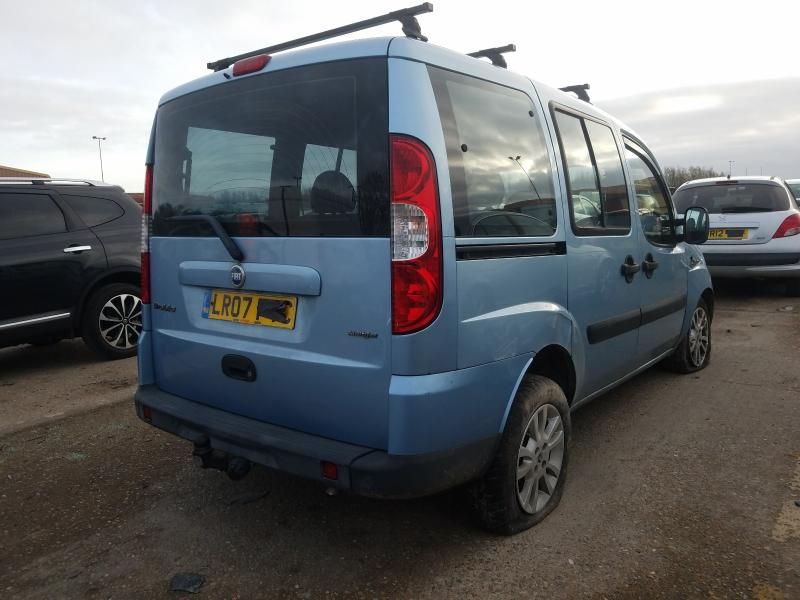 FIAT DOBLO 1.9 MJ 07r.  Maska Zderzak Błotnik Części