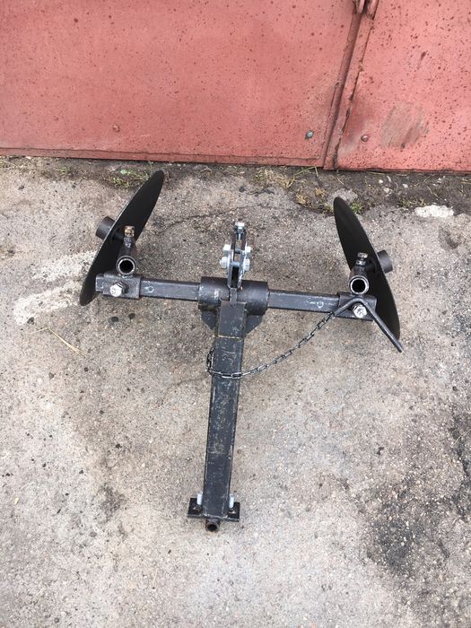 Дисковий підгортач під мотоблок.