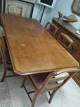 Mesa de sala com 6 cadeiras