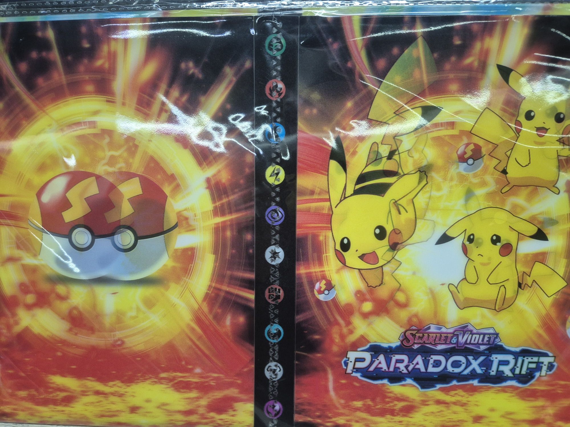 Album na karty Pokemon + 240 karty Pokemon  gratis do albumu