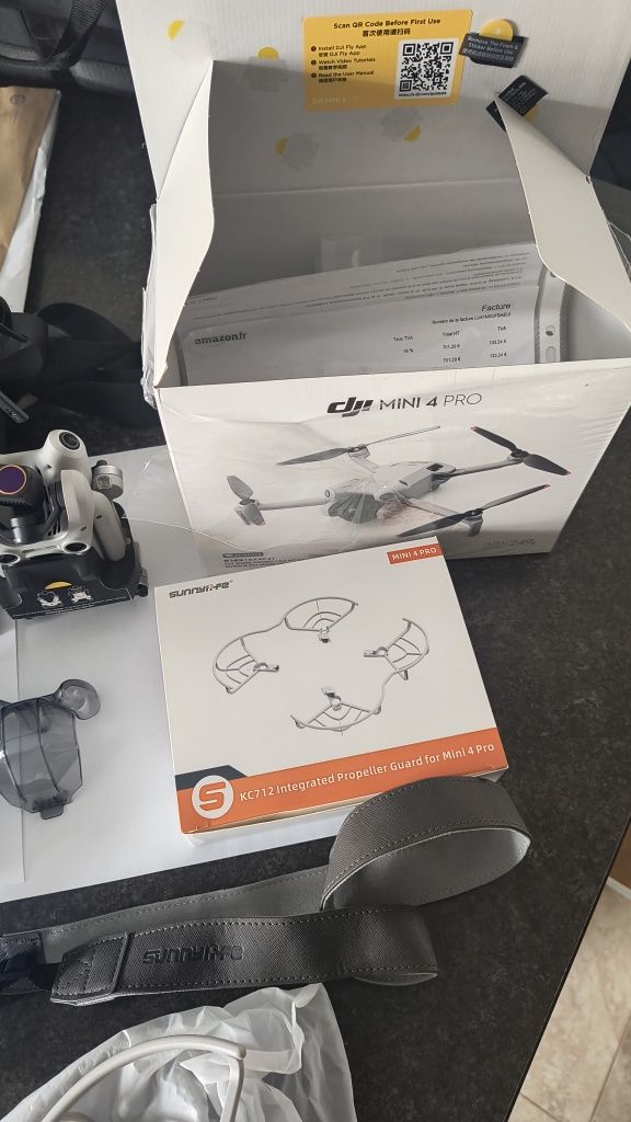 DJI mini 4 pro fly more combo idealny stan+ dodayki