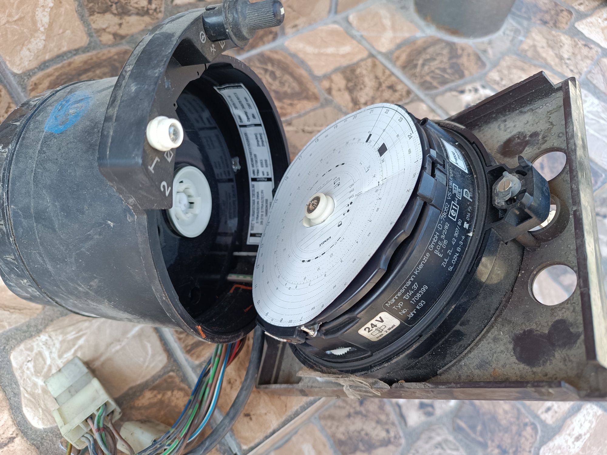 Тахограф  автомобіль Мерседес 814-817-1117