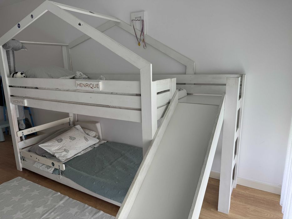 Beliche De pinho com escorrega