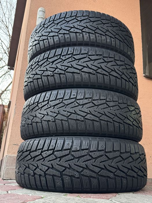 215 65 16 Nokian 9мм зимові шини 215/65 R16 зима