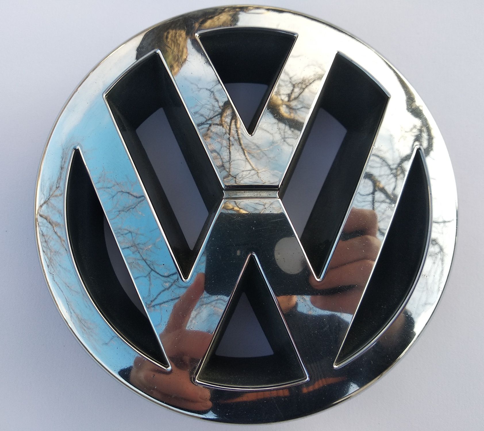 Значок Volkswagen і Skoda