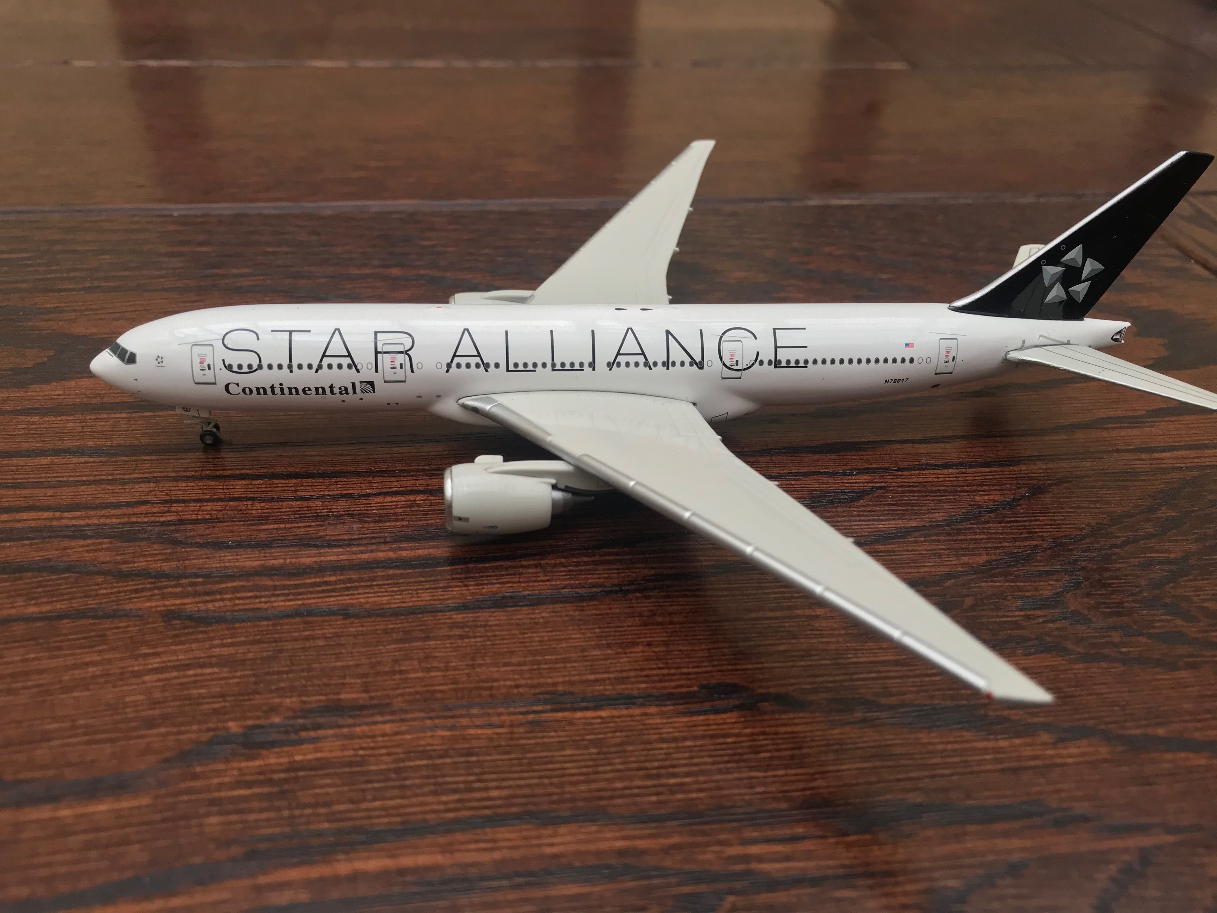 Model samolotu Continental Airlines Being 777-200ER, 1:400