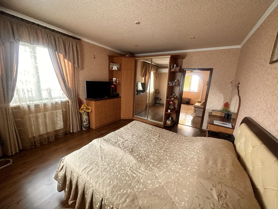 Продам будинок р-н ветлікарні Борисполь