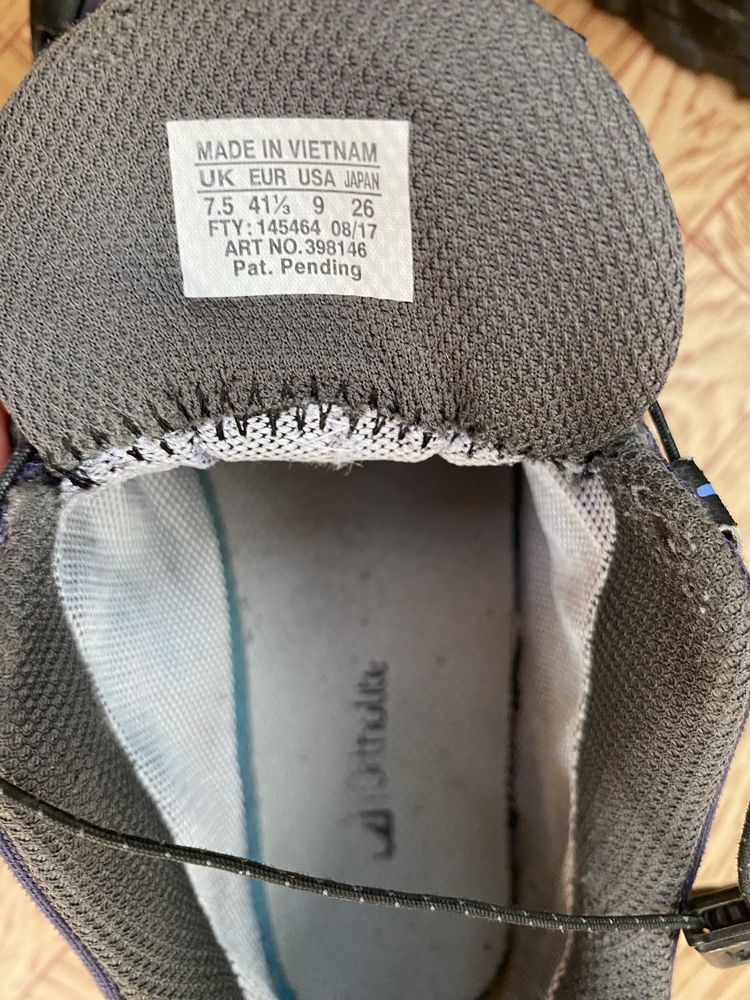 solomon gore tex , 42