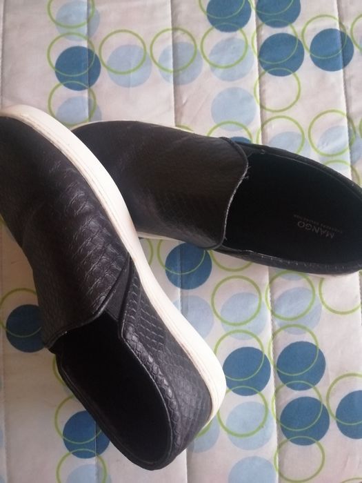 Sapatos Homem 40 Mango como novos