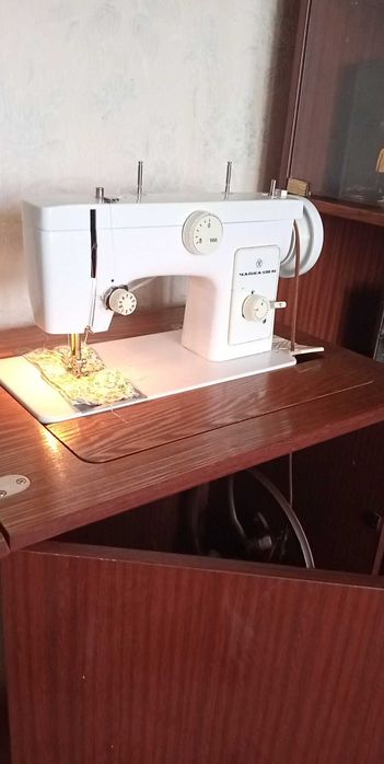 Швейна машинка Чайка 132М