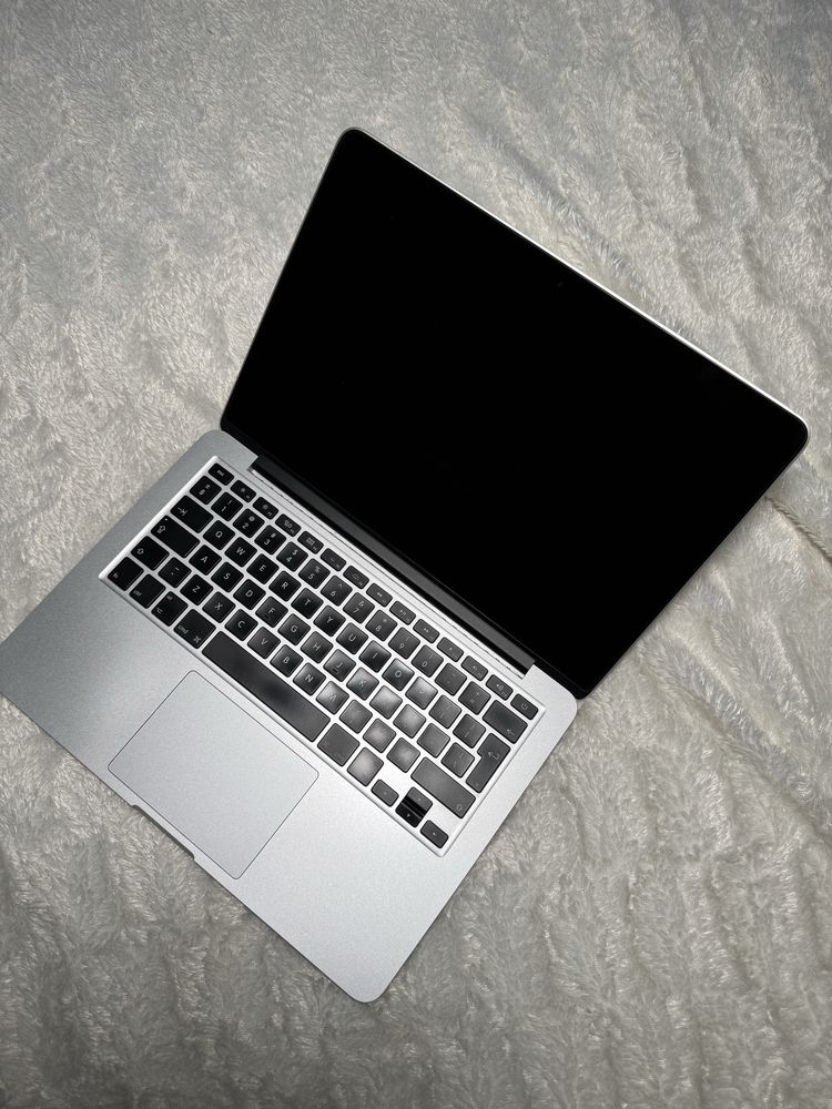 MacBook Pro (Retina, połowa 2015 r.)