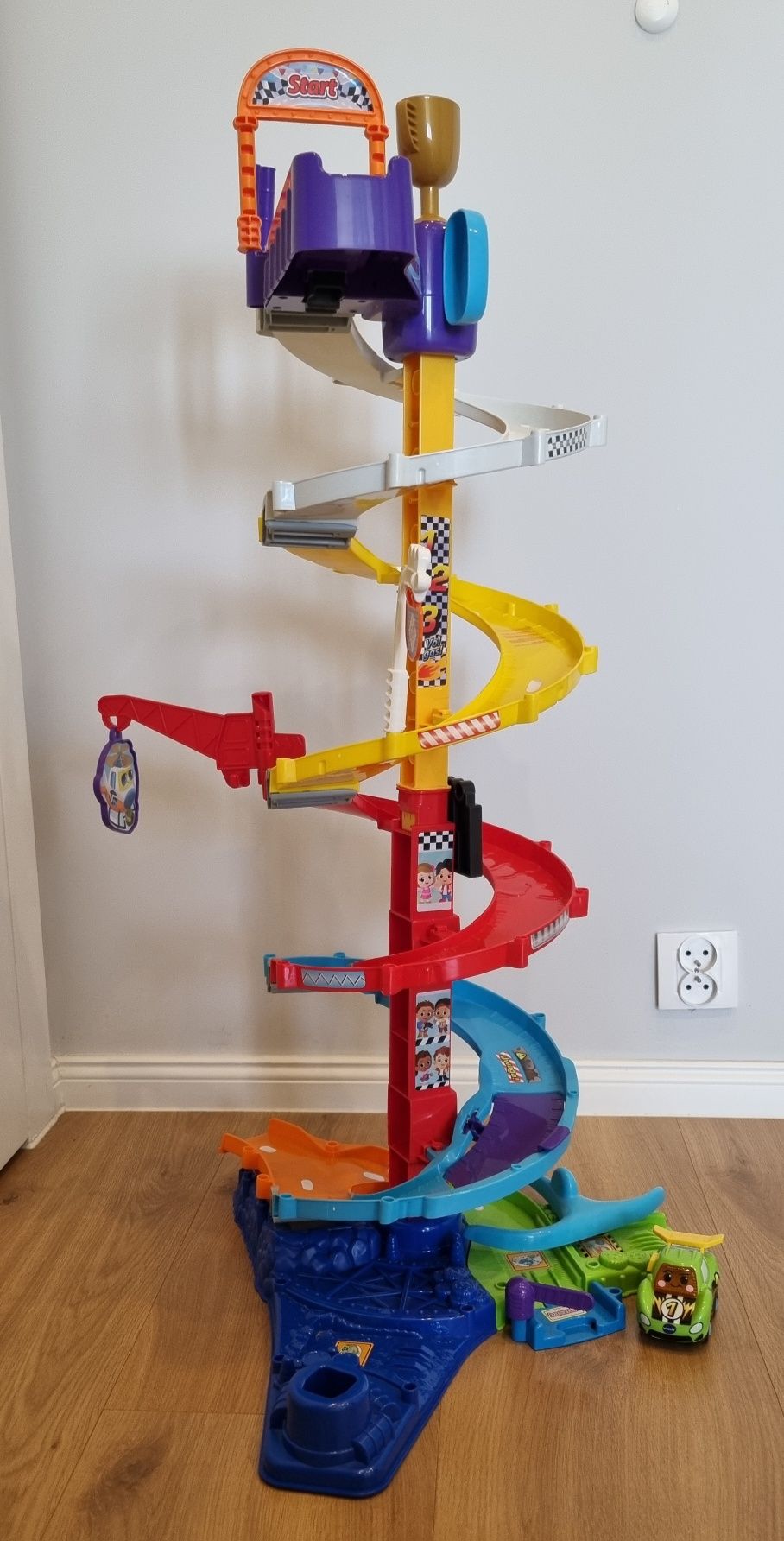VTech 80 - 535004, tut tut, zjeżdżalnia, tor wyścigowy, jak nowy.