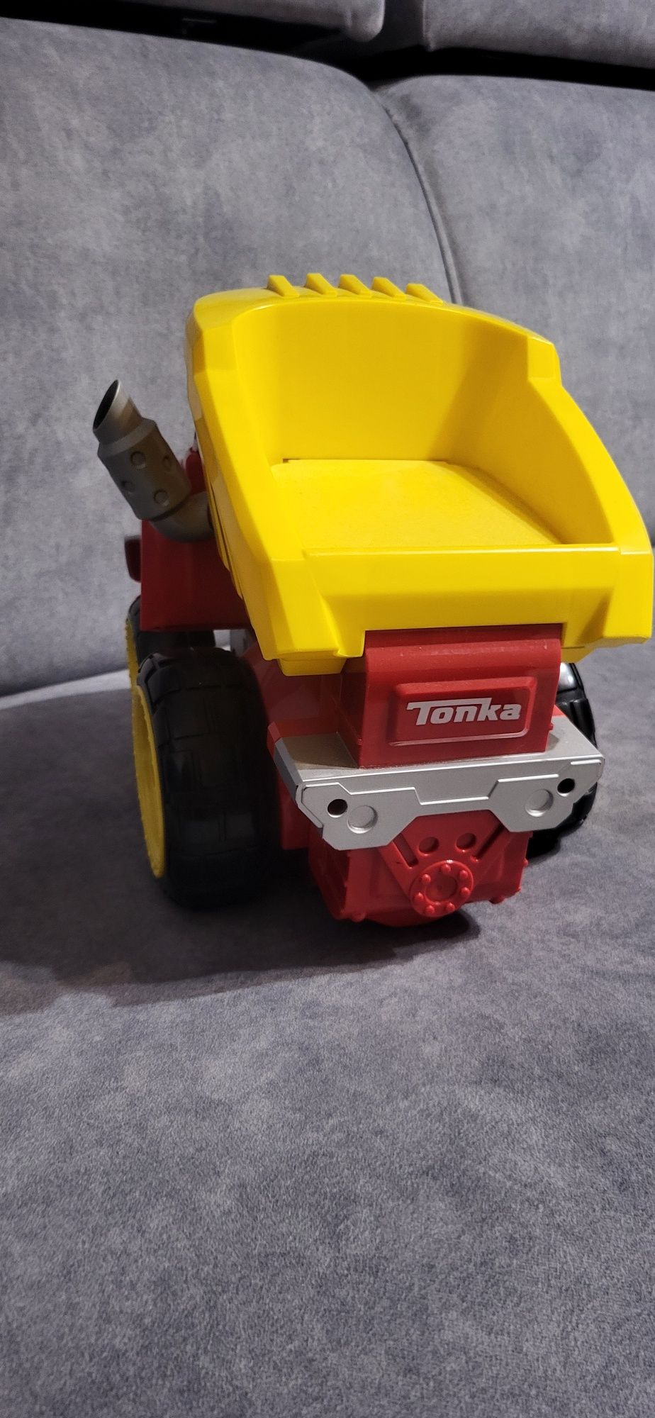 Tonka Chuck samochód