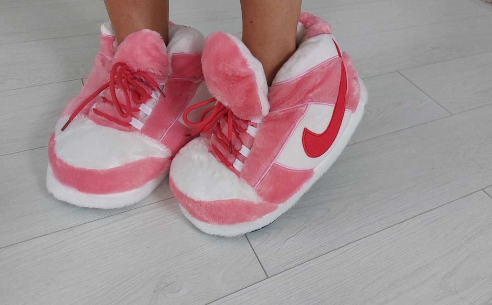 Pluszowe Kapcie Hit 2024  One Size 36-44