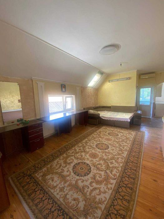 Продам просторий 2-поверховий будинок ! вул.Грузинська