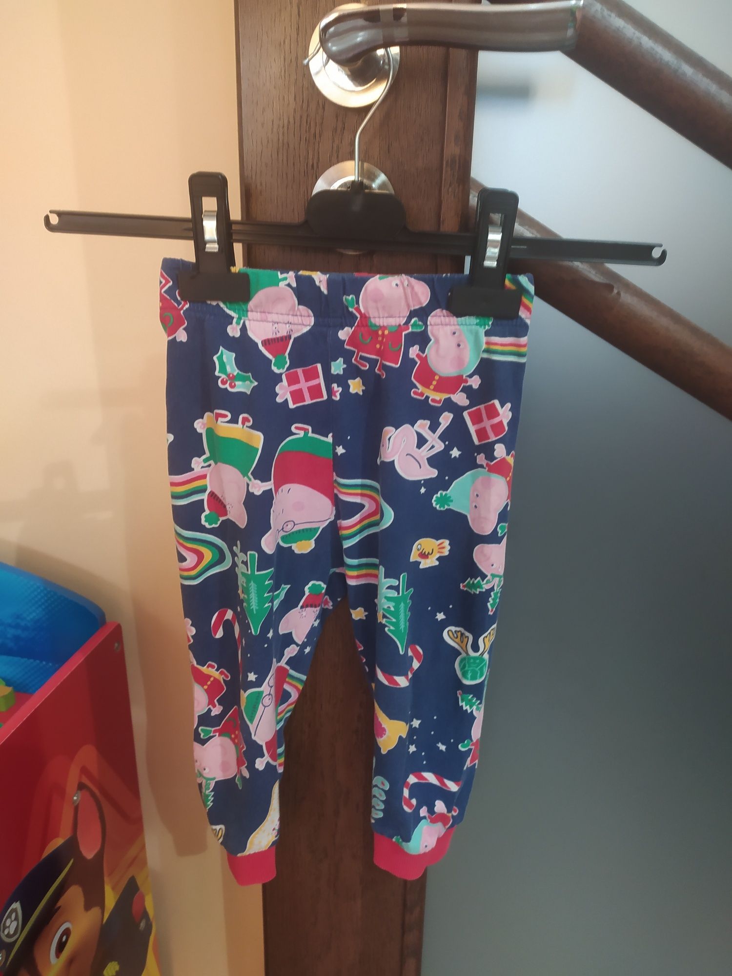 Spodnie piżamy bawełniane świąteczne Świnka Peppa 80 86