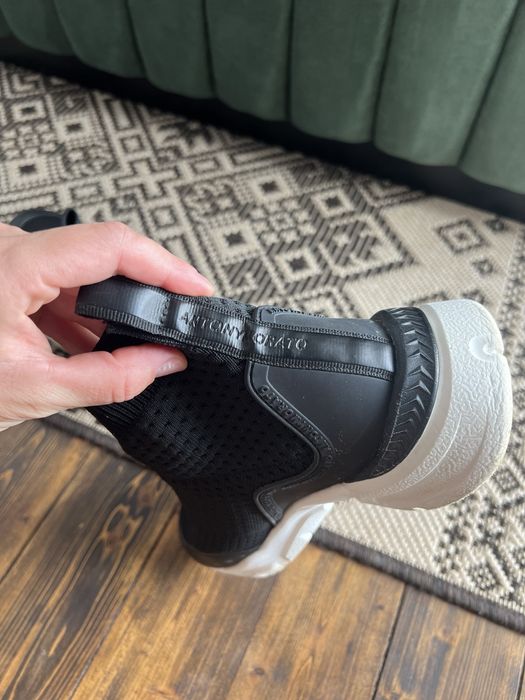 Кросівки чоловічі 42