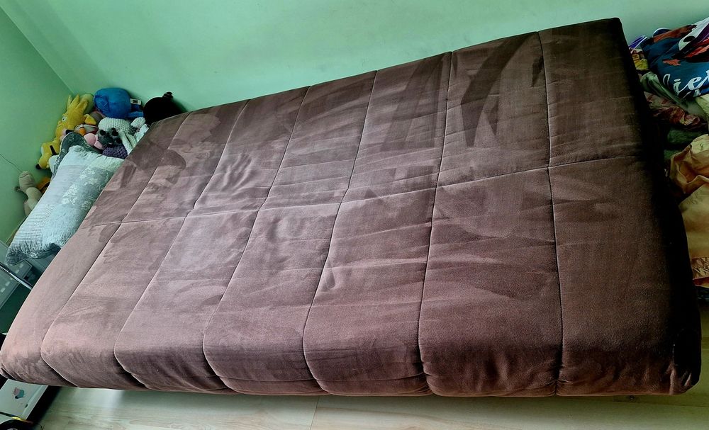 Kanapa sofa rozkładana z poduszkami