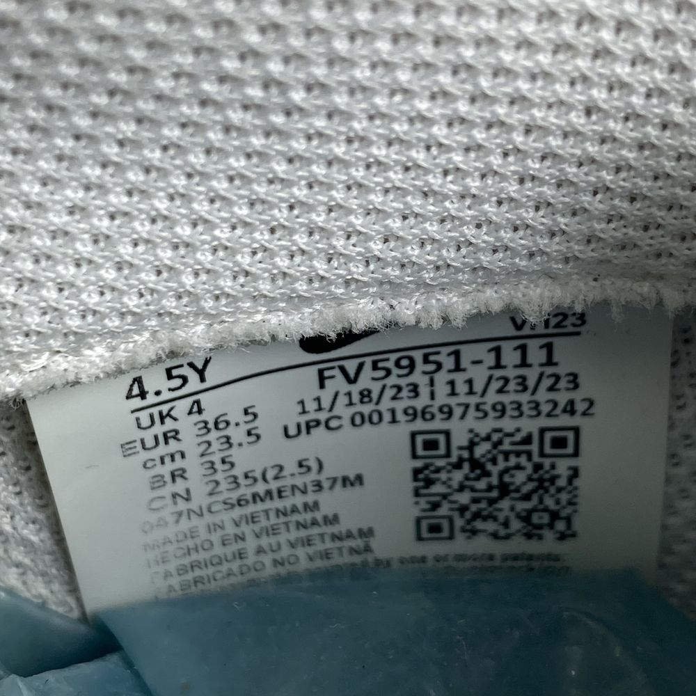 р.36,5 Оригінал! Nike Air Force 1 White FV5951-111 Кросівки для міста