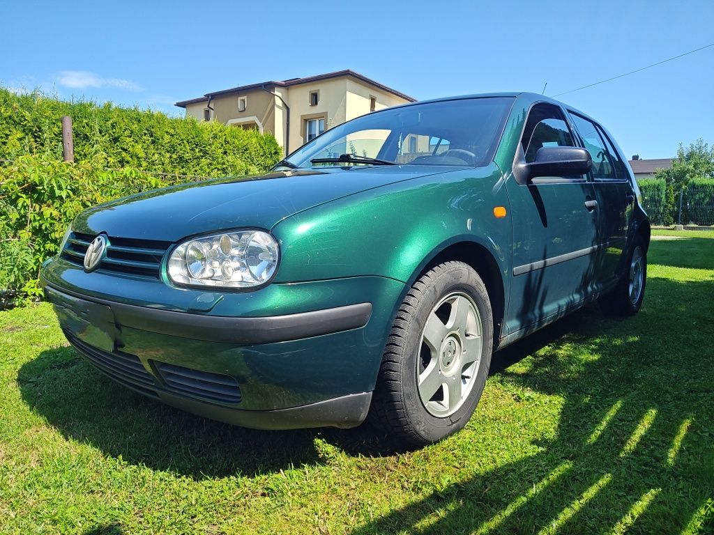 VolksWagen Golf 4 1.4 AKQ Klima sprawna