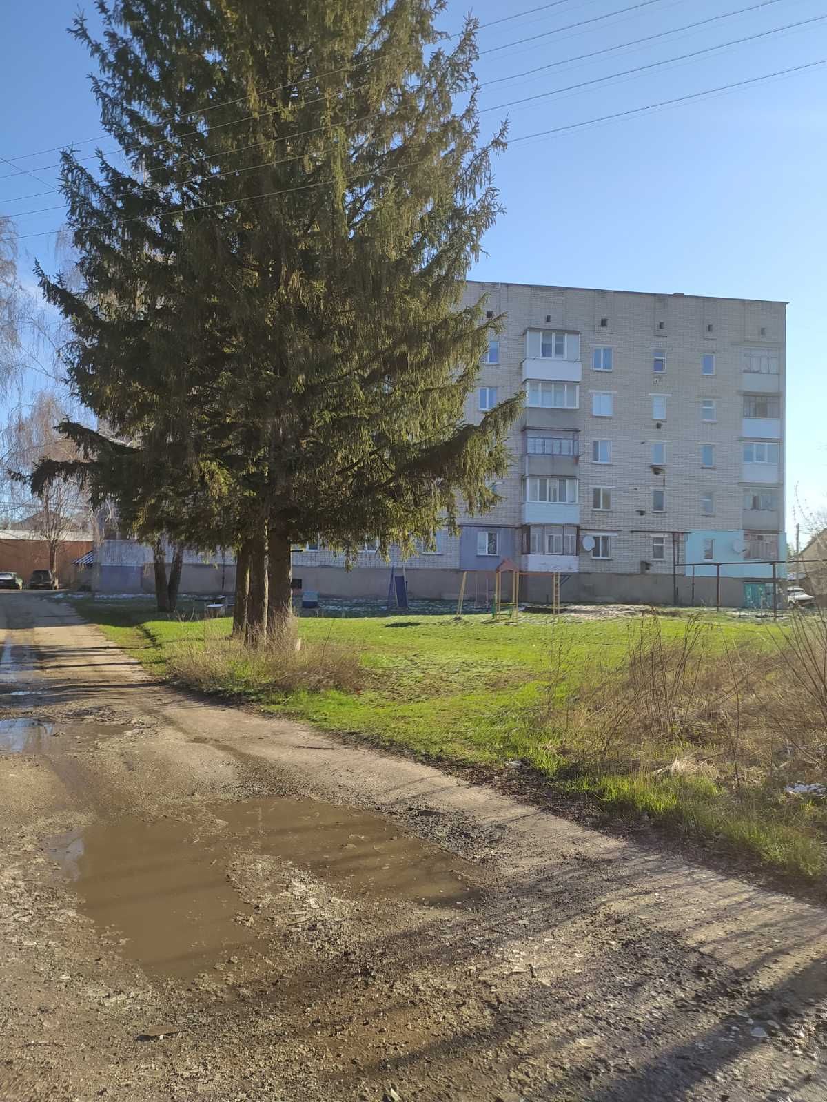 Продам 3-х кімнатну квартиру у м.Путивль Сумської області