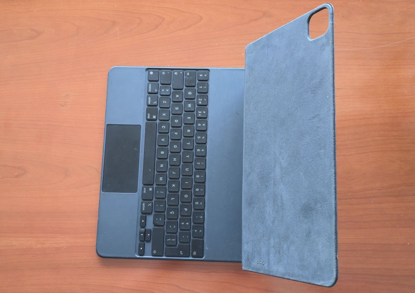 Magic Keyboard para iPad Pro de 12,9 polegadas(em bom estado)