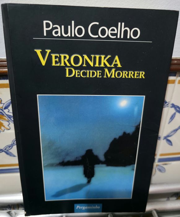 Vários livros de escritores