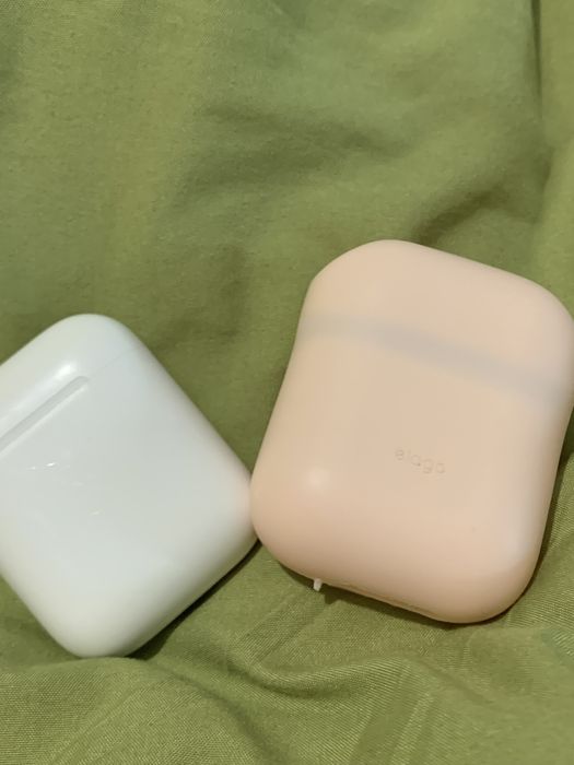 AirPods плюс чехол