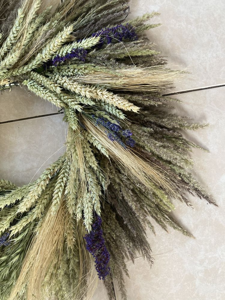 Piękny wieniec wianek boho z traw
