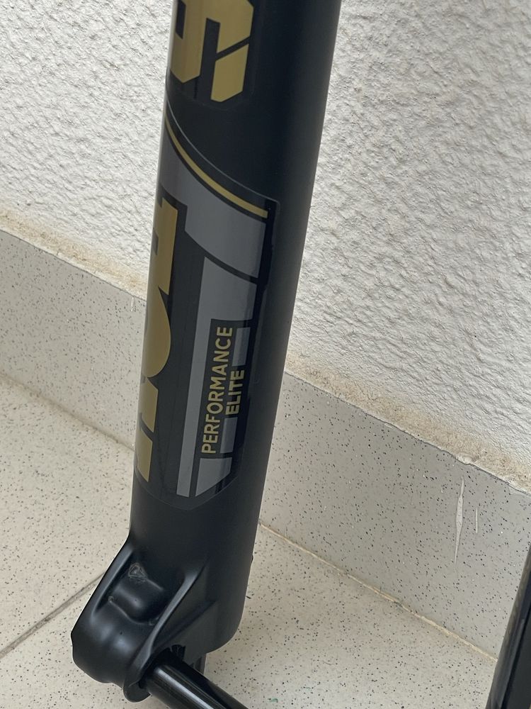 Fox 36 Performance Elite 27,5”  160 mm
