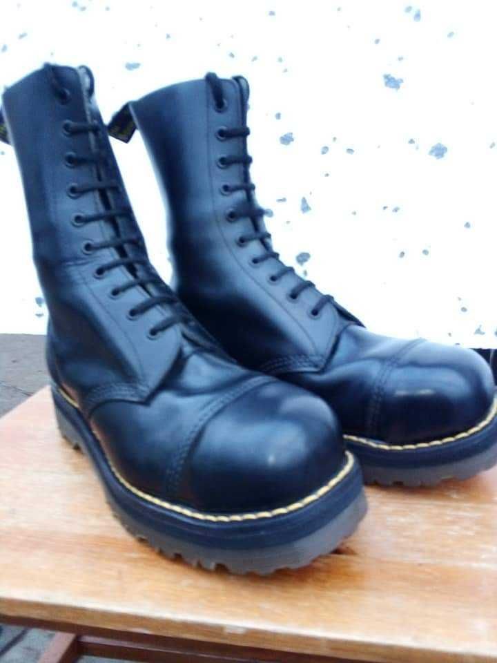 Martens made in england, rozmiar 5   blacha