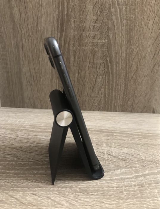 iPhone 11 64gb ,Black neverlock. Операційна система