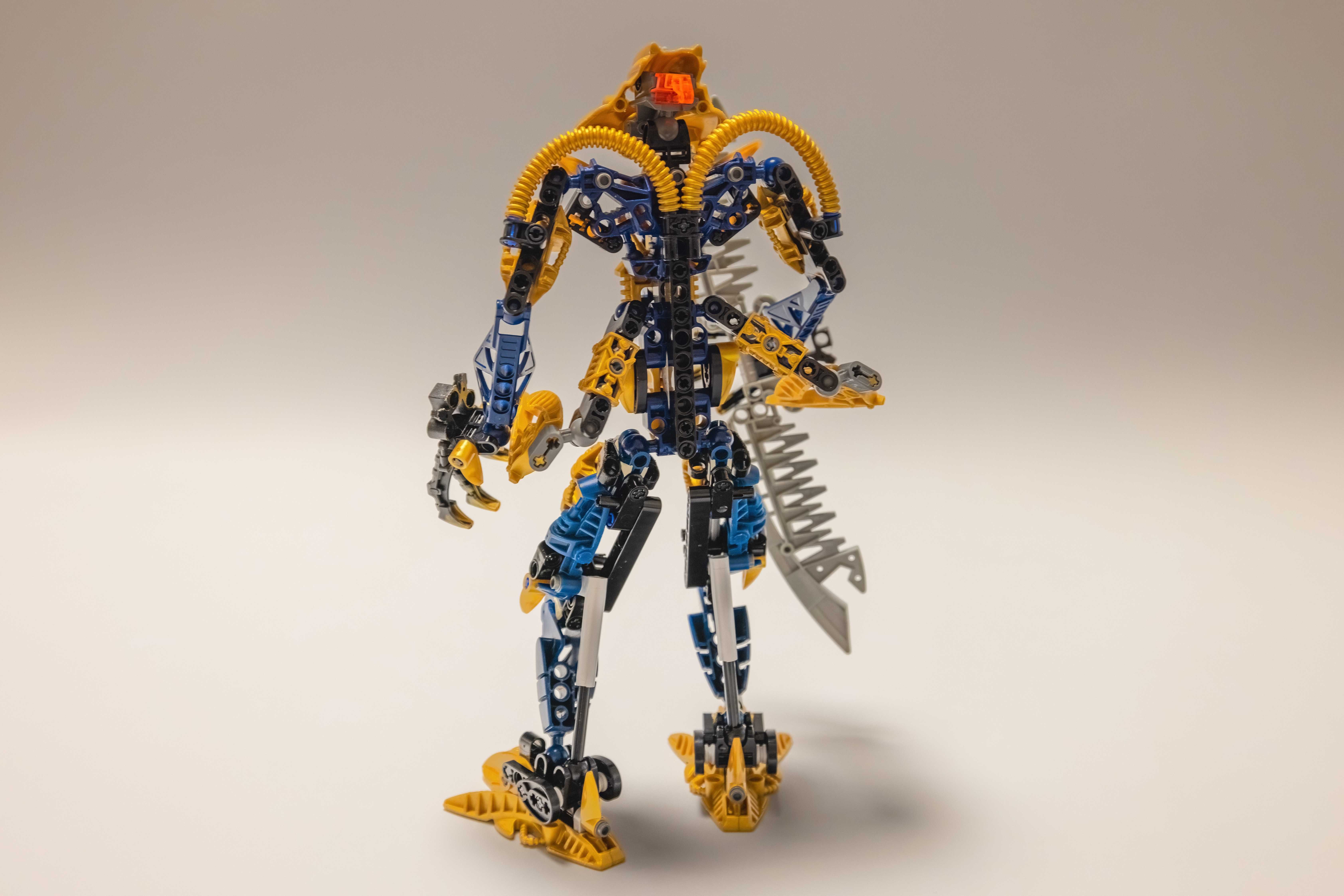 LEGO 8734 - BIONICLE Titans - Brutaka   UNIKAT