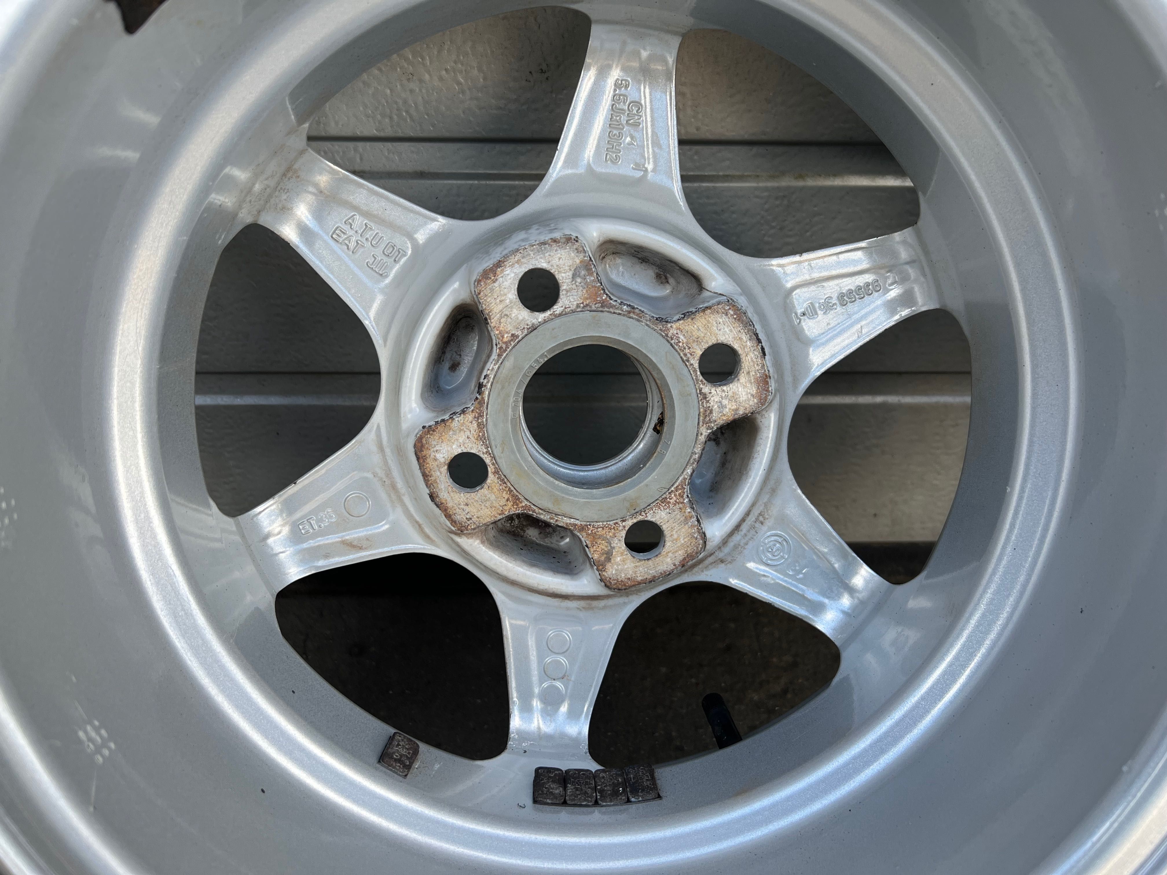 Felgi 13" 4x100 - opony 155/70 R13 Continental - 2 sztuki do przyczepy