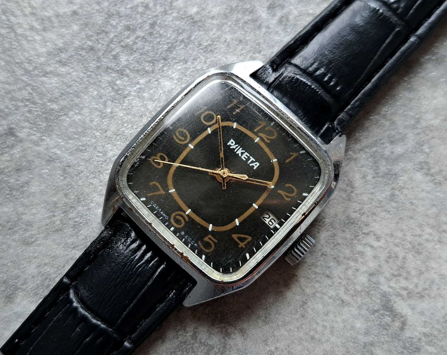 Rakieta Kostka radziecki zegarek vintage retro