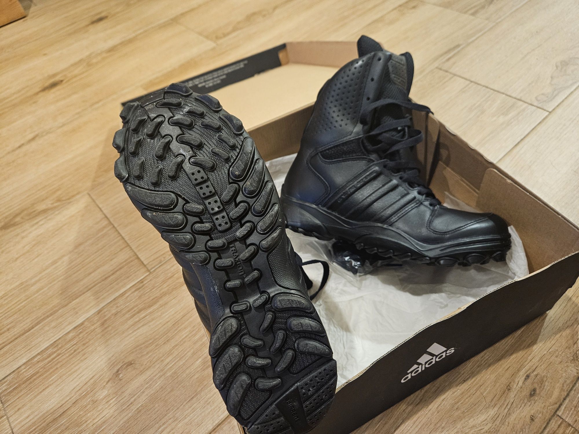 Botas adidas GSG 9.2