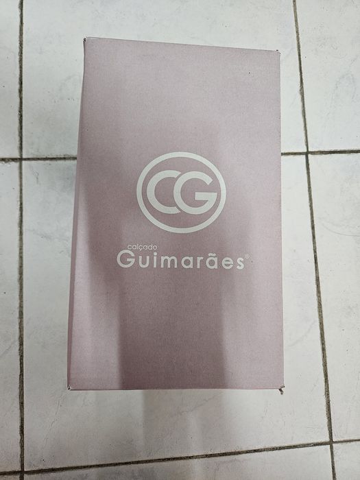 Vendo sandálias senhora