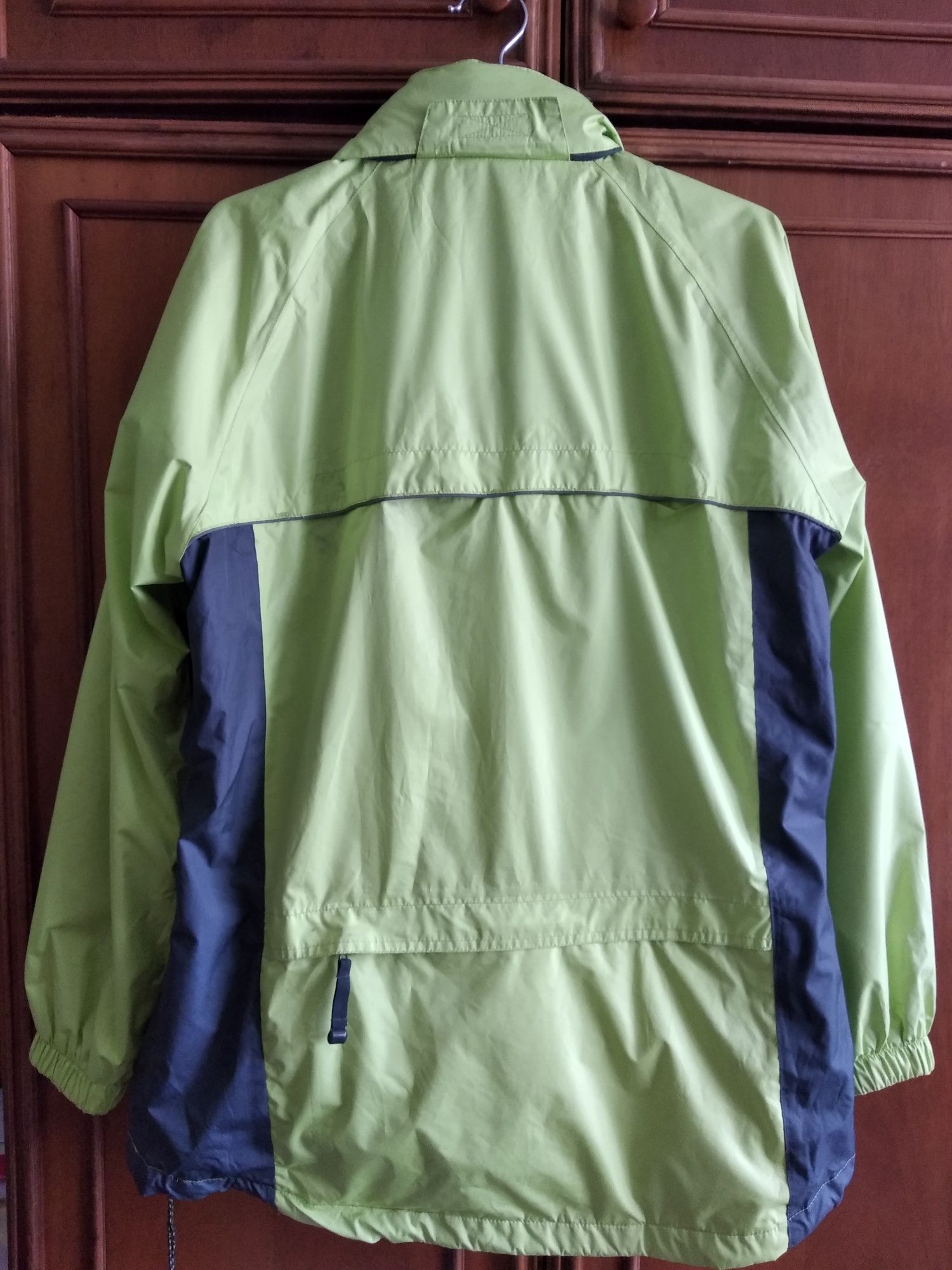 Женские куртки Zara, Trespass, Crane