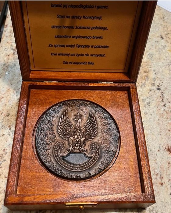 Orzeł WP. Skóra. Coin. Prezent na pożegnanie.