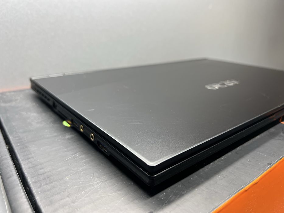 3 Ноутбук Gigabyte Aero 17 KC i7-10870H/16/1Tb/RTX3060/17,3/300Hz