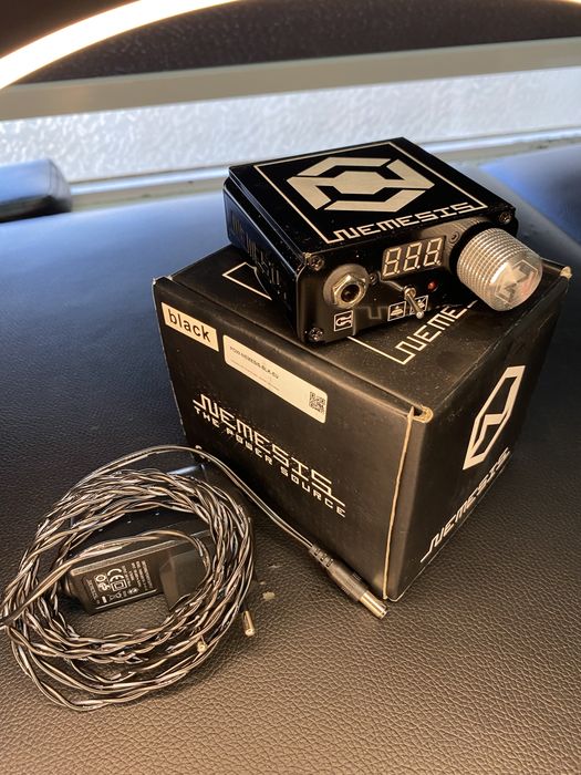 Fonte para tatuar nemesis