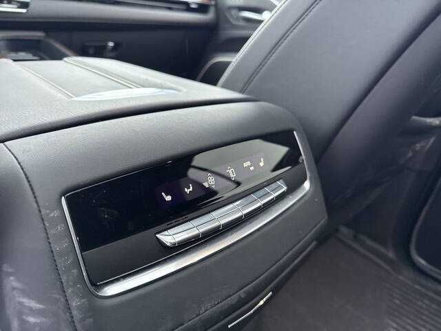 2024 Cadillac Escalade ESV