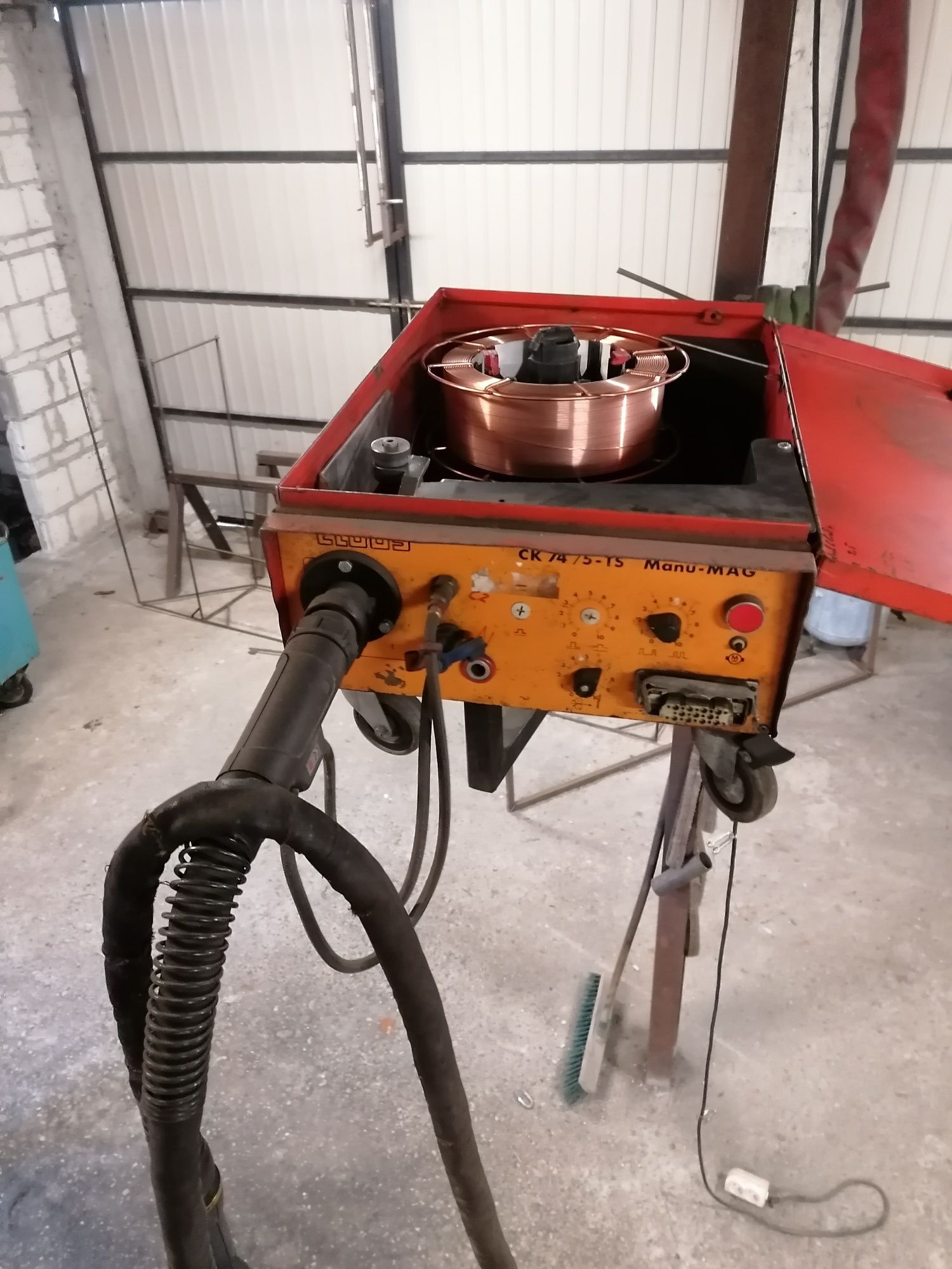 Spawarka mig mag puls 400A schłodzona Cloos
