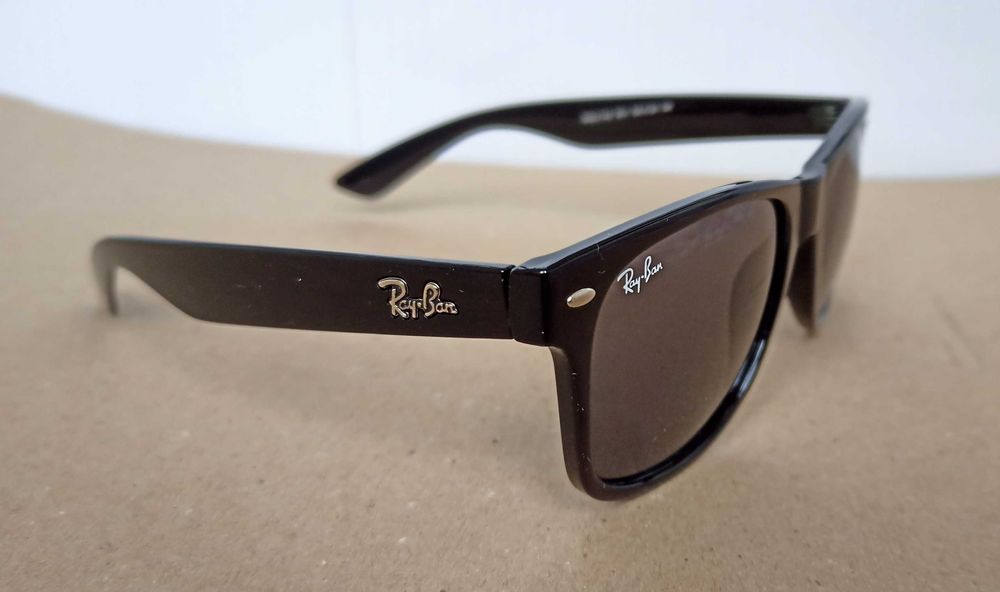 Солнцезащитные очки Ray Ban wayfarer 2140 черные, с комплектом